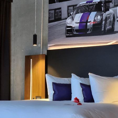 Grand Times Hotel Laval - Centropolis Extérieur photo