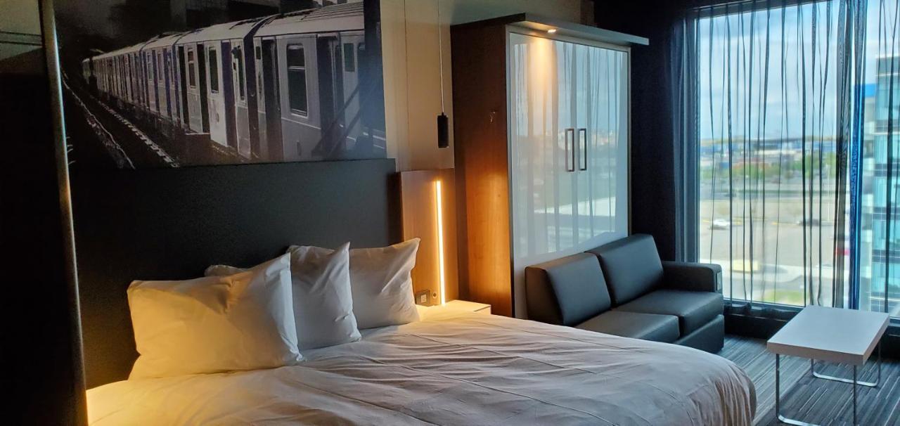 Grand Times Hotel Laval - Centropolis Extérieur photo