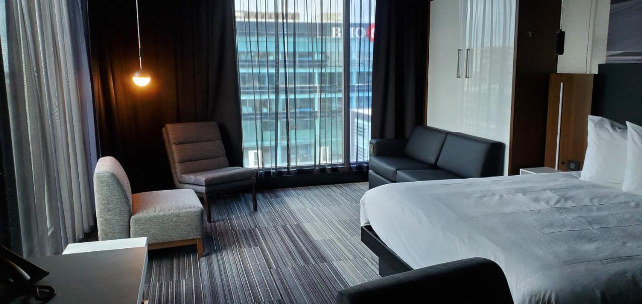 Grand Times Hotel Laval - Centropolis Extérieur photo
