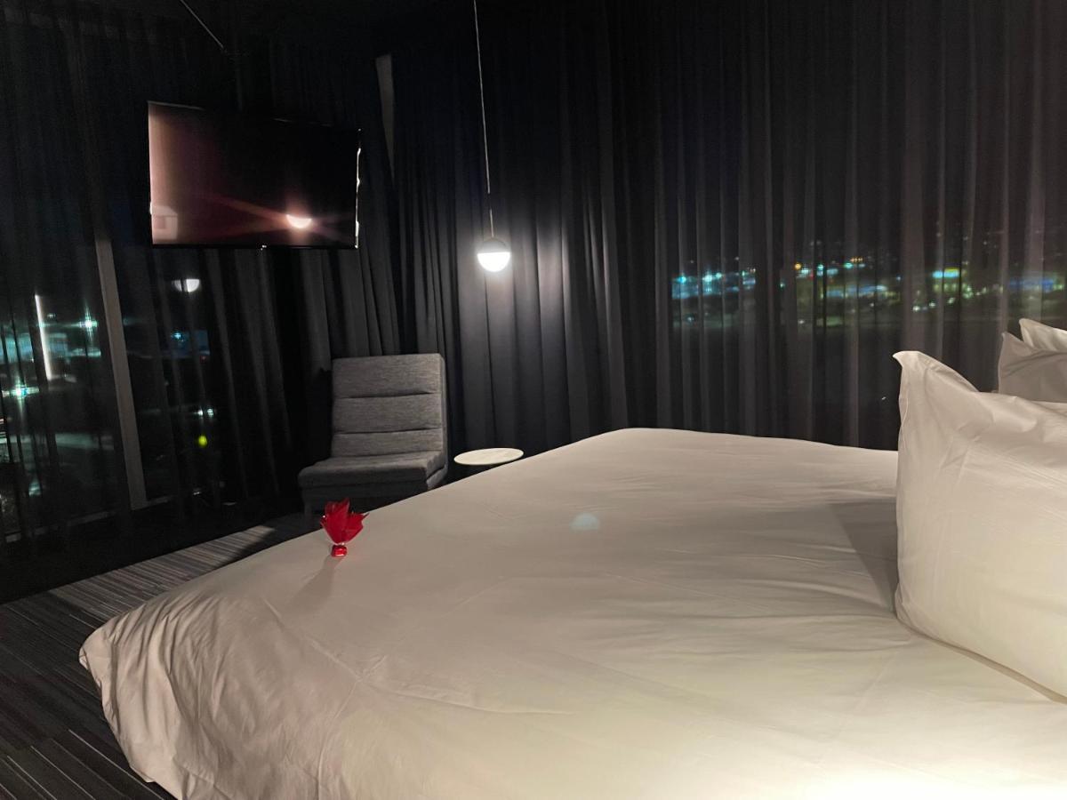 Grand Times Hotel Laval - Centropolis Extérieur photo