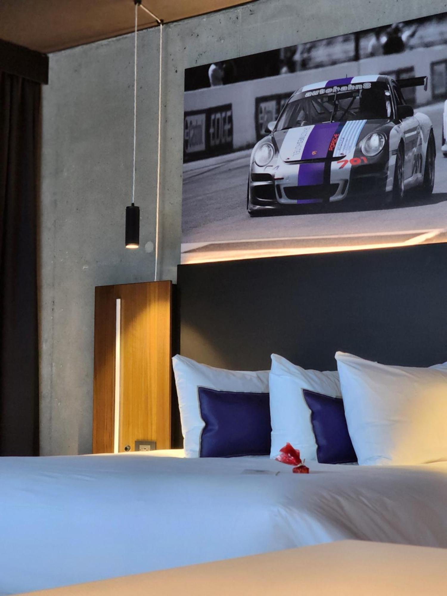Grand Times Hotel Laval - Centropolis Extérieur photo