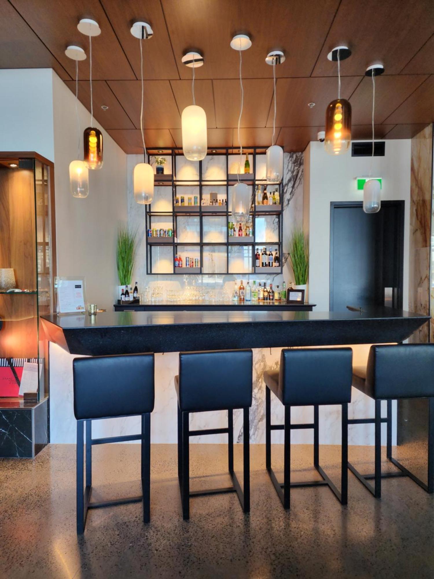 Grand Times Hotel Laval - Centropolis Extérieur photo